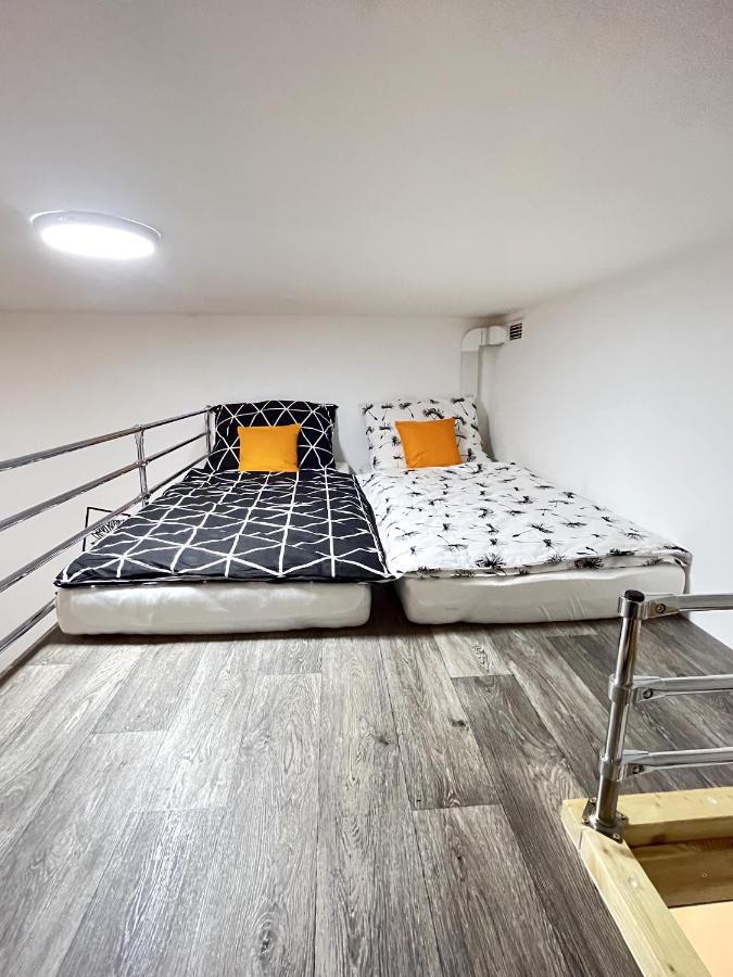 Vit Apartment - Free Parking - O2 Arena Praha Bagian luar foto