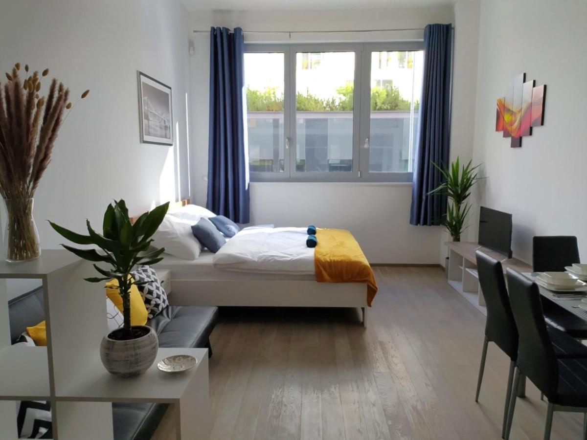 Vit Apartment - Free Parking - O2 Arena Praha Bagian luar foto