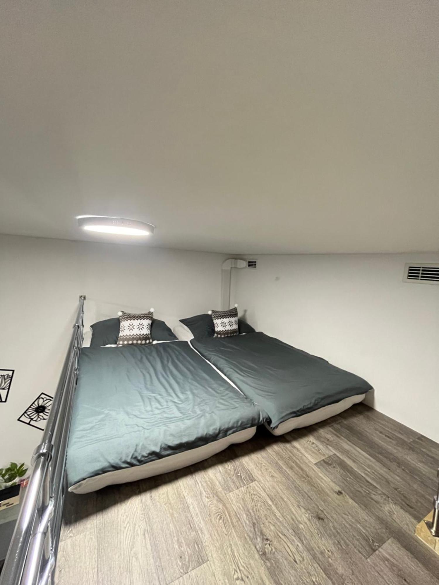 Vit Apartment - Free Parking - O2 Arena Praha Bagian luar foto